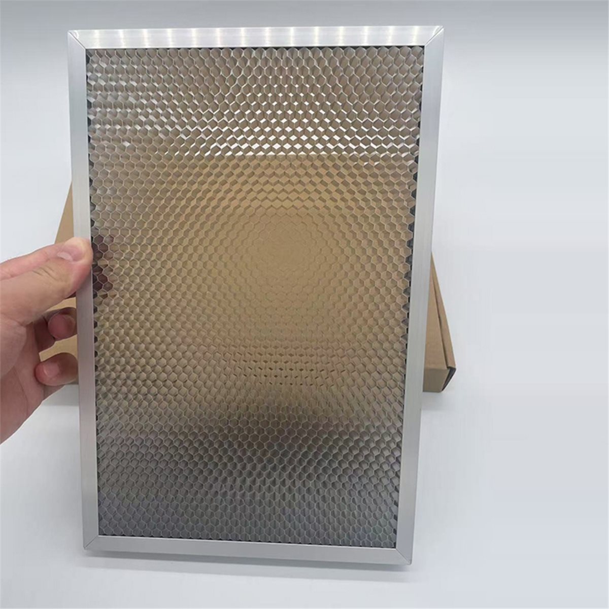 Tavolo a nido d'ape per inciso - Honeycomb Laser Bed recensione e prezzo